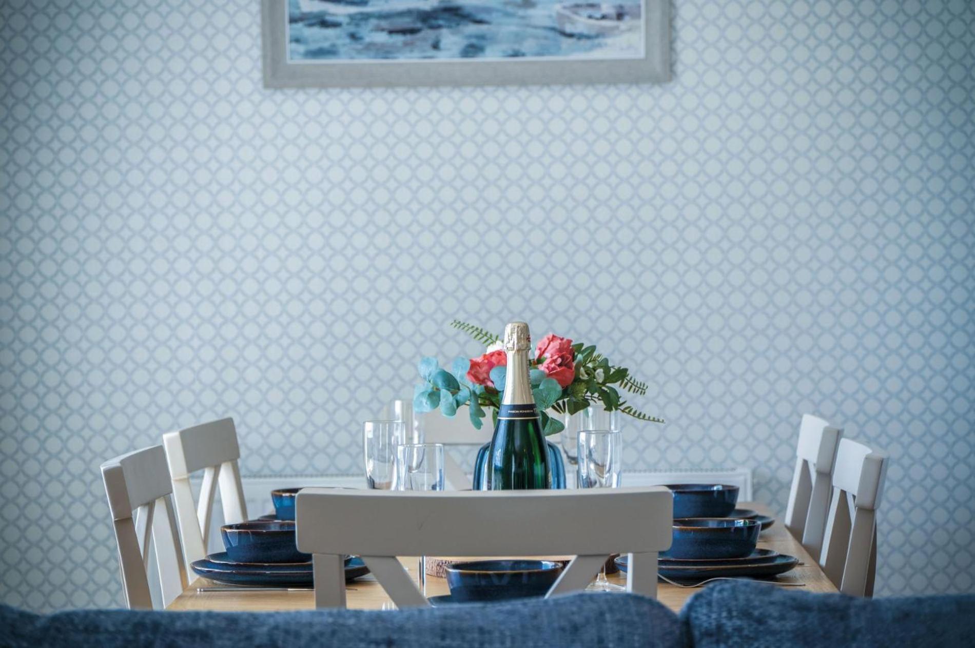 Haven View - 2 Bedroom Apartment - 밀포드헤이븐 외부 사진
