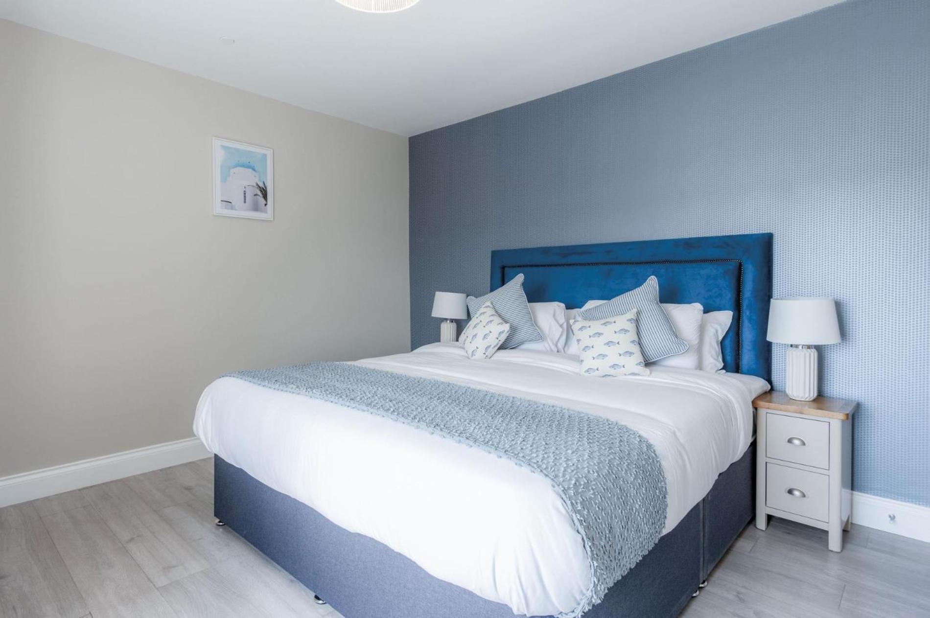 Haven View - 2 Bedroom Apartment - 밀포드헤이븐 외부 사진