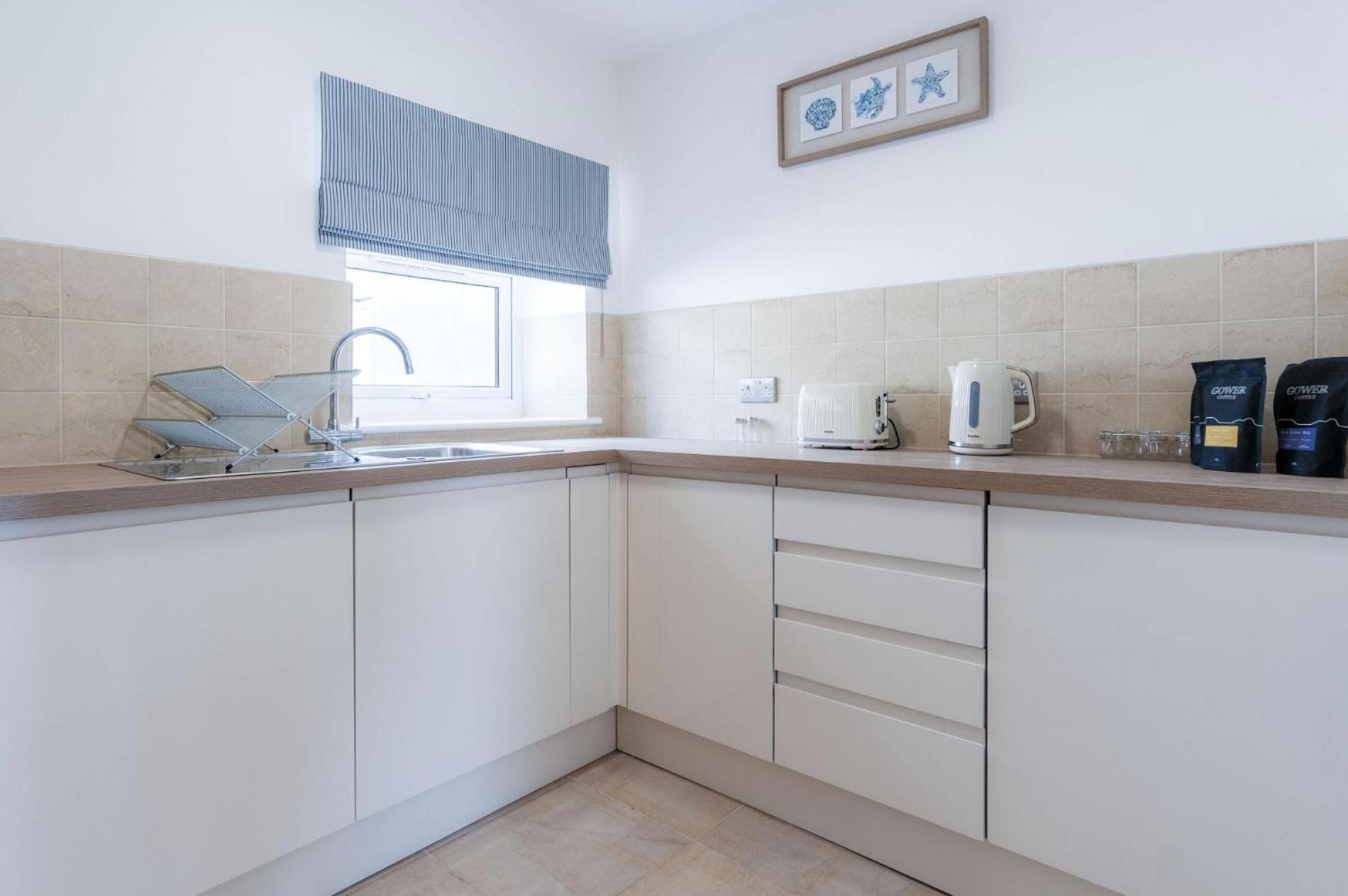 Haven View - 2 Bedroom Apartment - 밀포드헤이븐 외부 사진